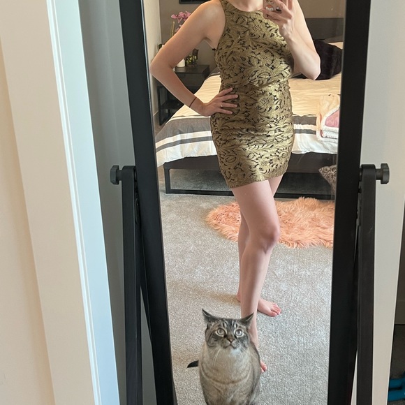 Banana Republic Mini-dress - Picture 2 of 8